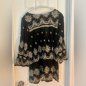 Ivy Jane Black and Cream Embroidered Blouse
